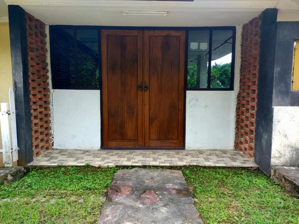 Hotel Casavelion Karimunjawa Exterior foto