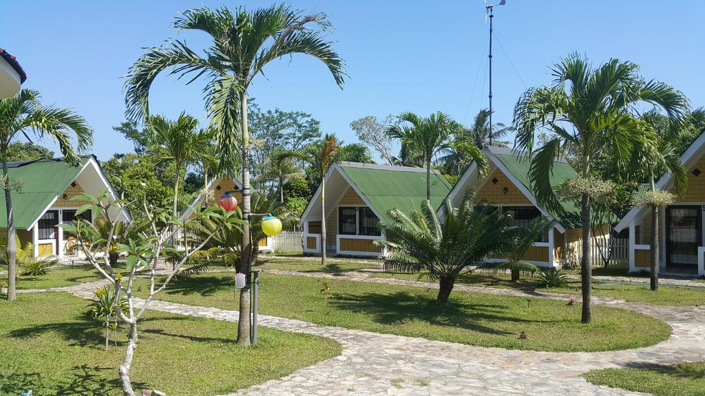 Hotel Casavelion Karimunjawa Exterior foto