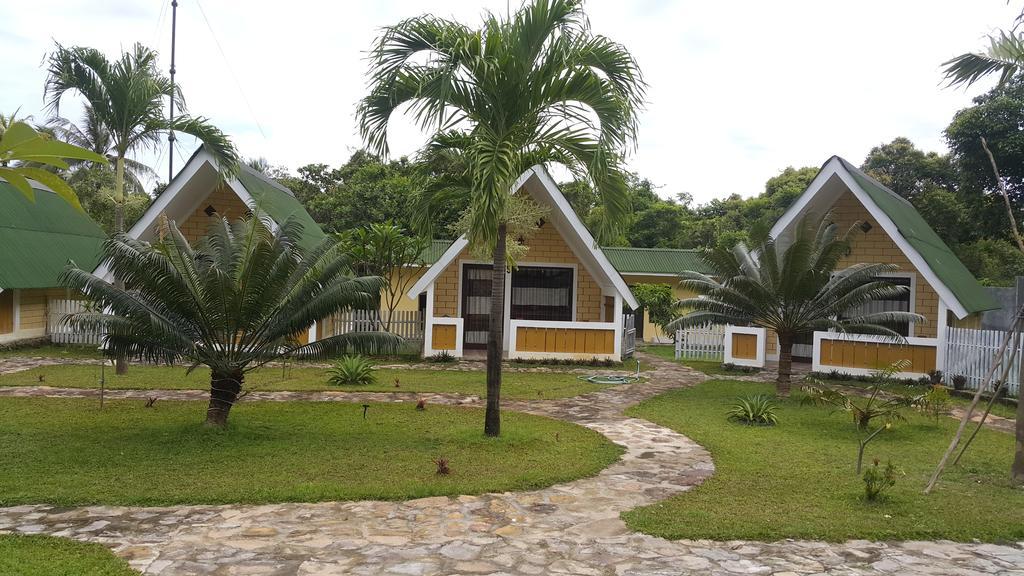 Hotel Casavelion Karimunjawa Exterior foto